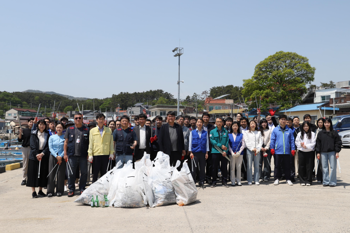 [2026.04.27.] 노사합동 이동항 환경정화활동